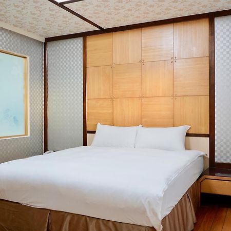 Hotel Fun House - Douliu Branch Extérieur photo