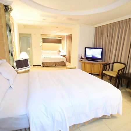 Hotel Fun House - Douliu Branch Extérieur photo