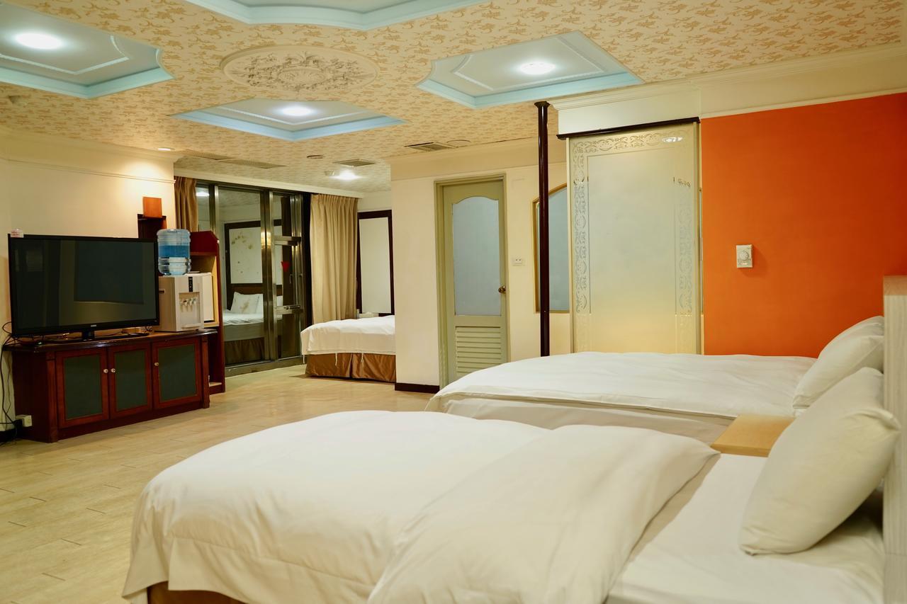 Hotel Fun House - Douliu Branch Extérieur photo